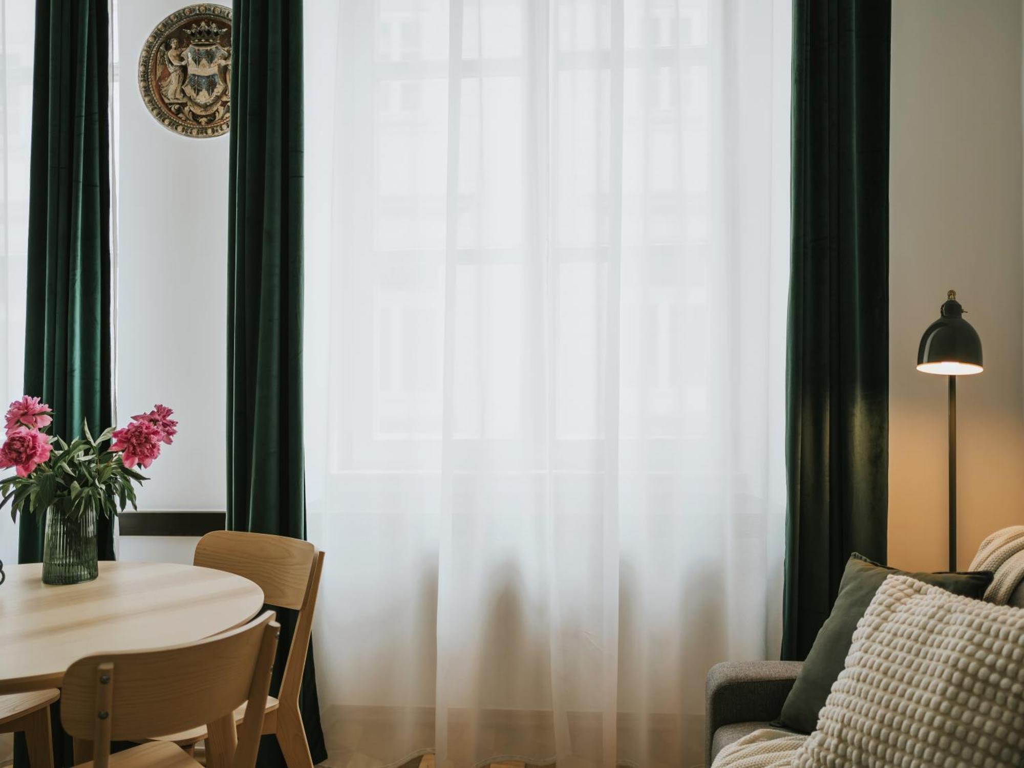 S18 Apartments Краков Экстерьер фото